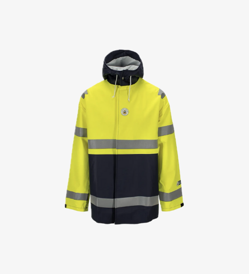 Aksla synlig regnjakke