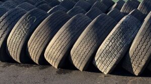 Lastebil Dekk (Pris på forespørsel)